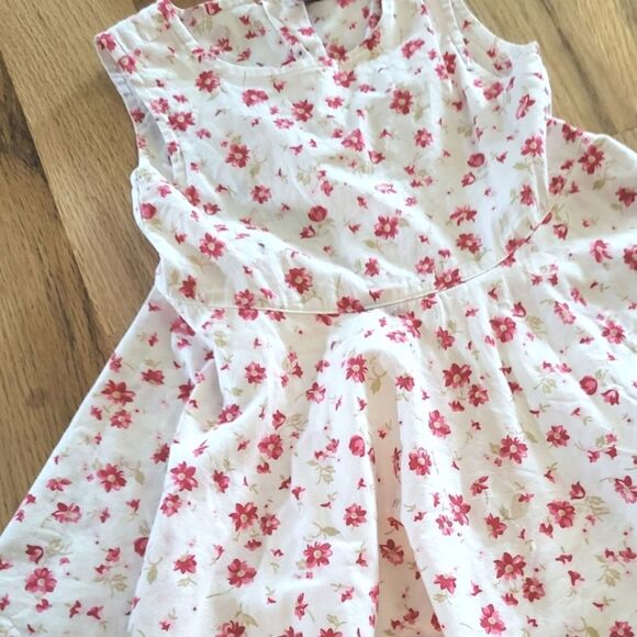 Gap Kids Handkerchief Hem Floral Dress - Picture 7 of 10